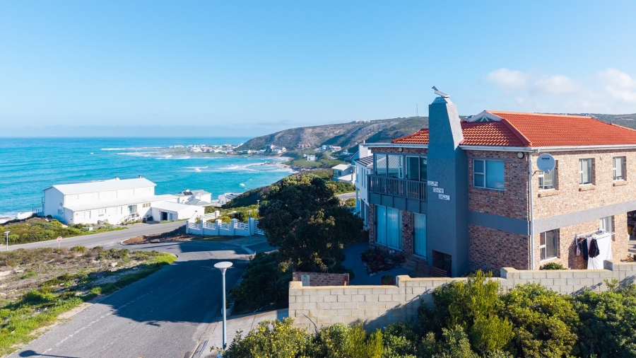 To Let 2 Bedroom Property for Rent in Oceanview Heights Western Cape